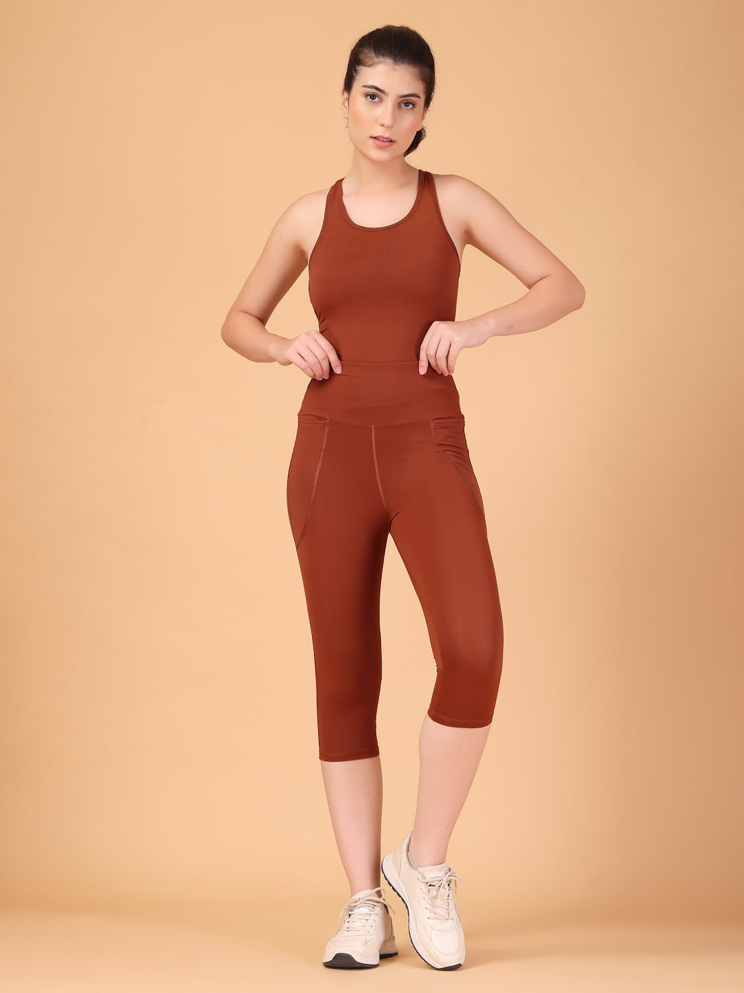 CUKOO Cocoa Brown High Waist Capri, Workout 3/4 Leggings for women with Pockets – Stretch, Anti-Chafe & Second-Skin Comfort