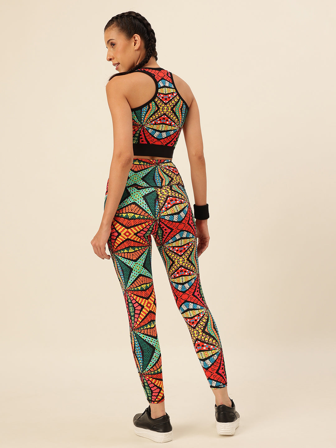 Cukoo Geometric multicolor Sports Bra and Legging Set