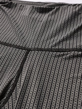Cukoo Gray Geometric Print Leggings/Yoga pants